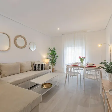 Isg Apartments Becquer Free Parking Inside The Building Seville Exterior photo